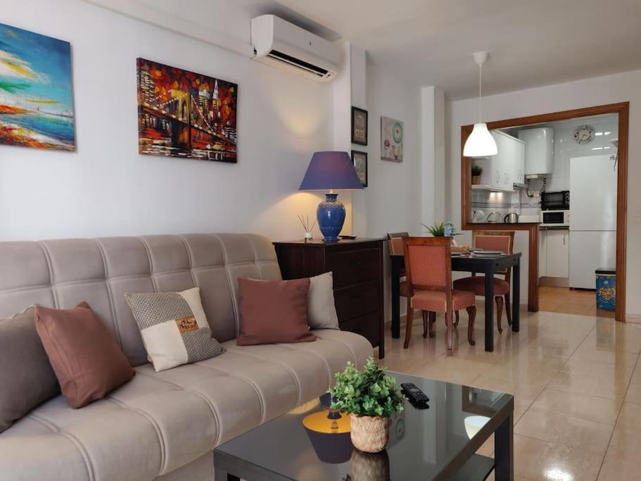 Apartamento Centrico En Fuengirola A 200 Metros De La Playa Exterior foto